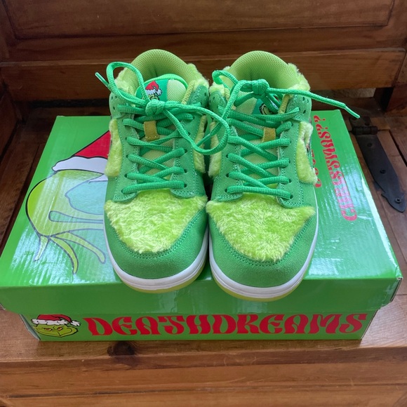 Death Dreams How The Grinch Stole Christmas size 6 - Picture 2 of 4